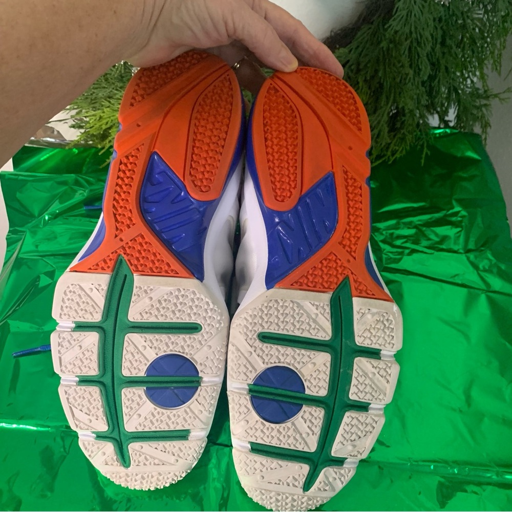 NIKE Florida Gators ZOOM HUARACHE TR SHOE SIZE 9.5
FL GATORS COLORS - Picture 4 of 16